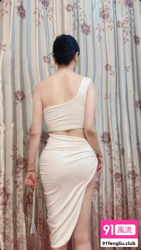 性感长腿少妇